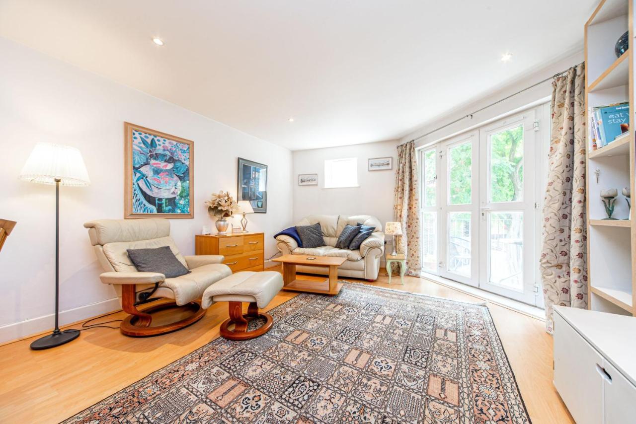 Pass The Keys Delightful Apartment Close To River In Se16 London Exterior foto