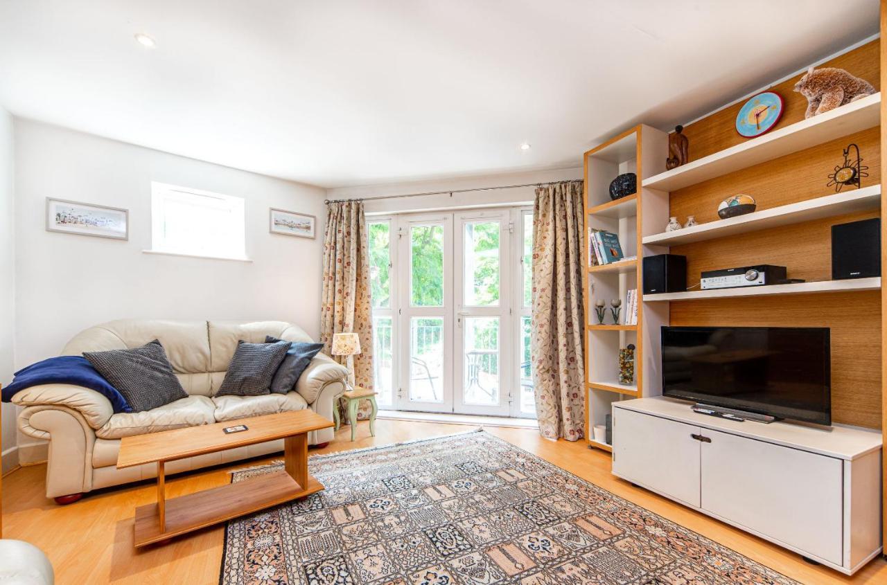 Pass The Keys Delightful Apartment Close To River In Se16 London Exterior foto